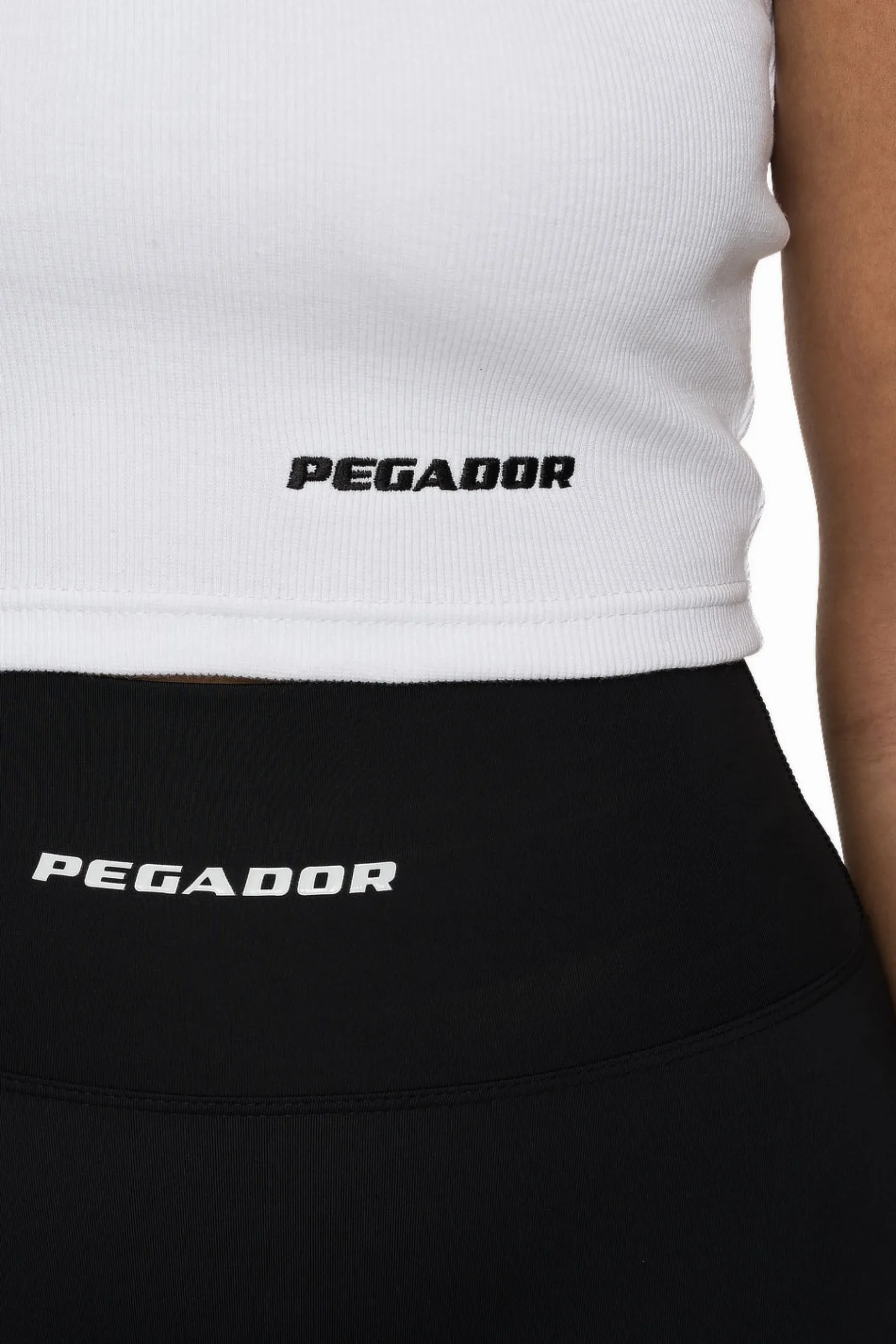 Pegador Ayla Crop Top Black