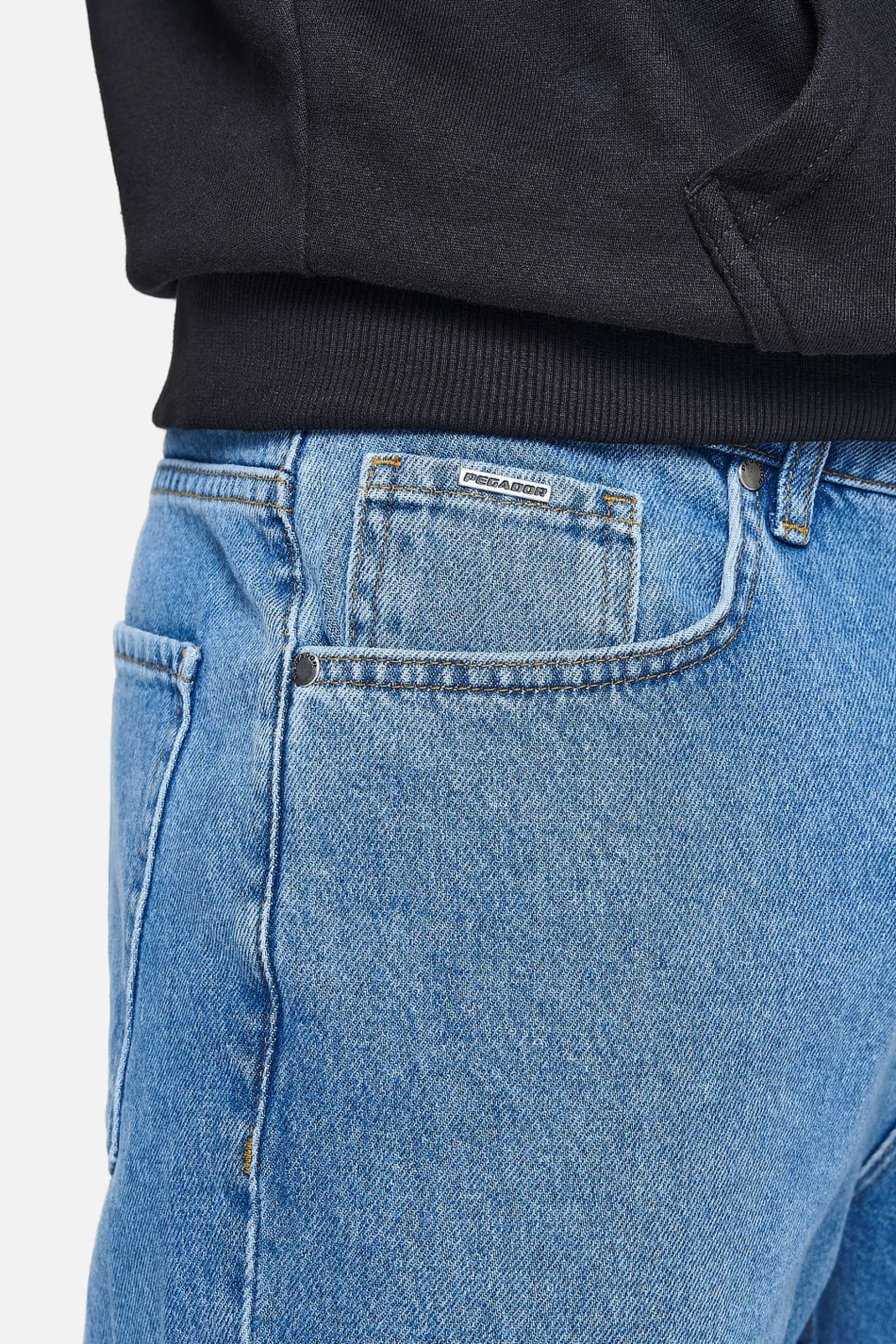 Pegador Baures Straight Jeans
