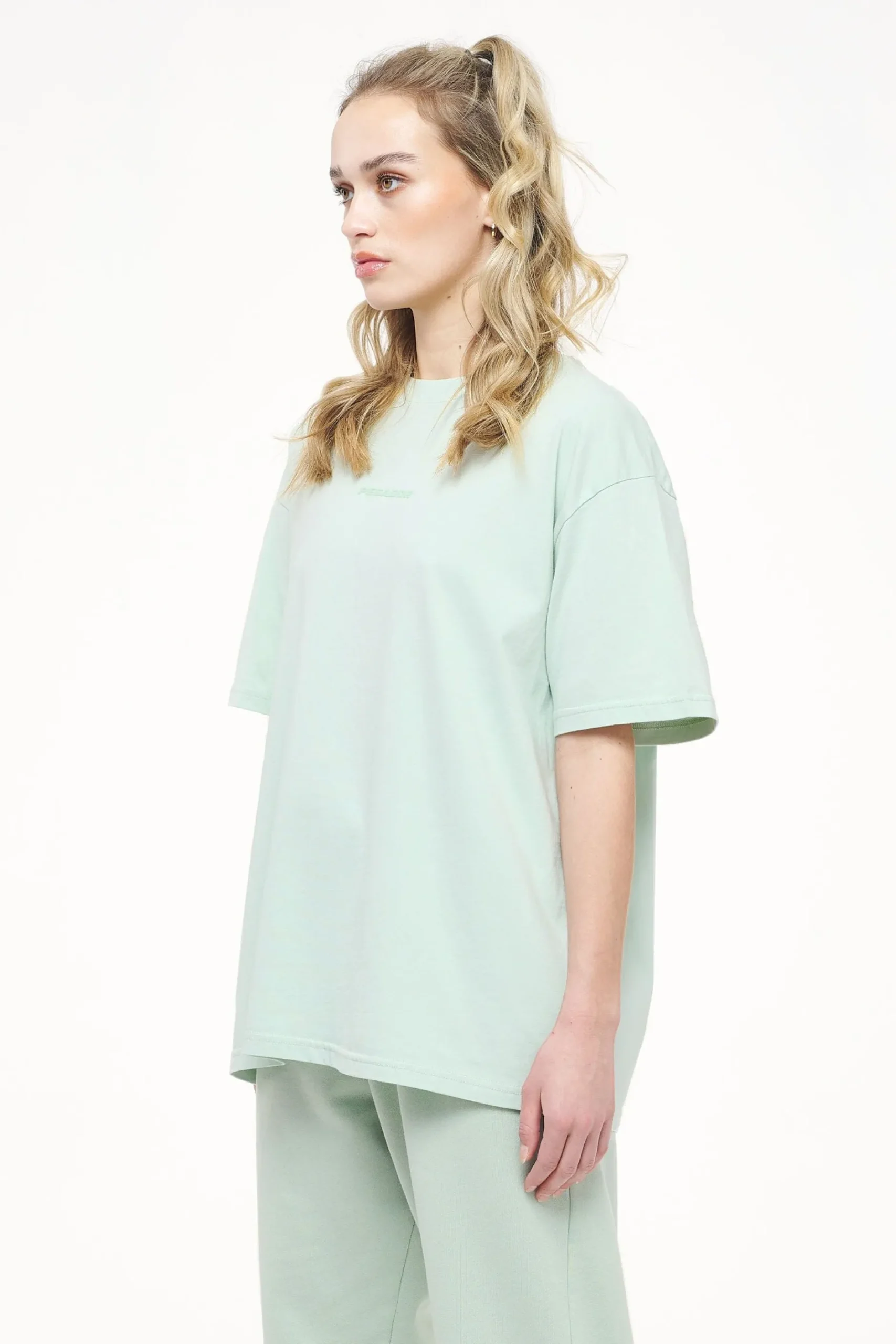 Pegador Beverly Logo Oversized Tee