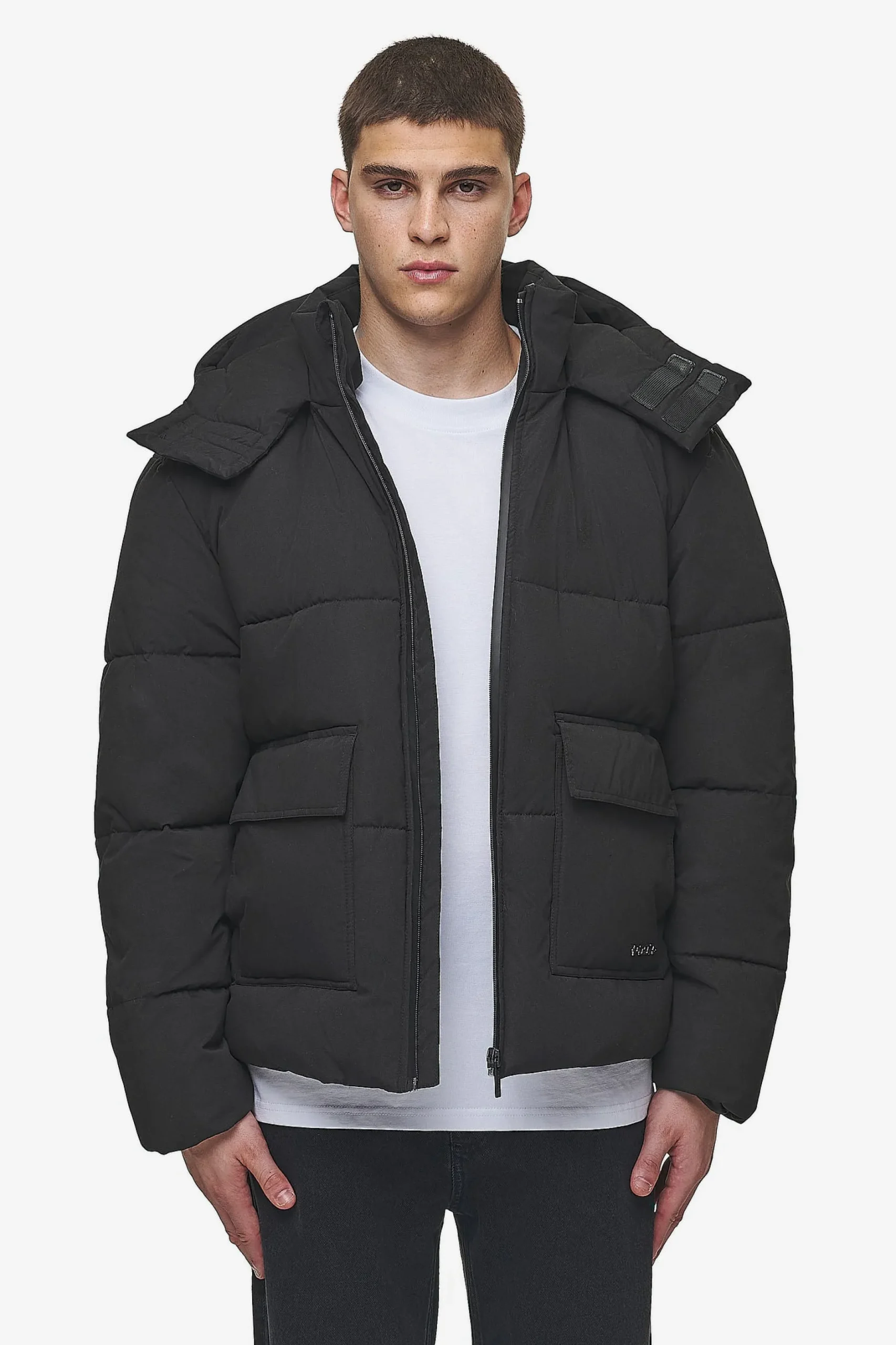 Pegador Carvel Water-Reactive Logo Puffer Jacket Black