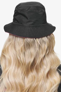 Pegador Juan Reversible Bucket Hat Black Strawberry