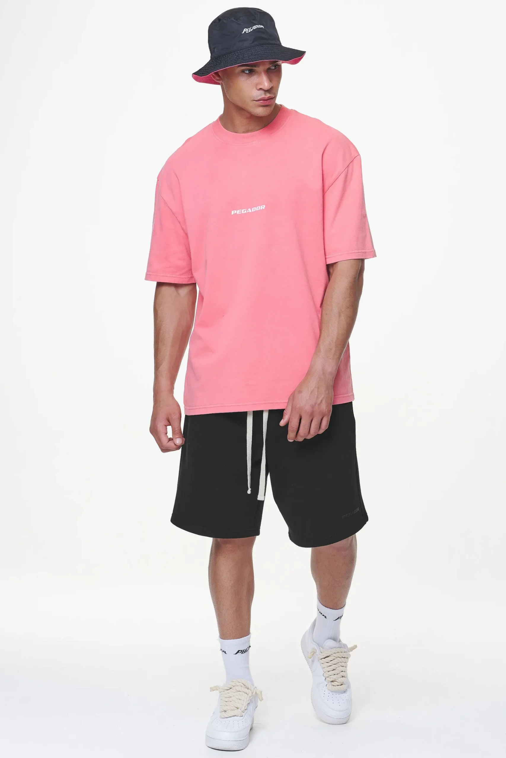 Pegador Juan Reversible Bucket Hat Black Strawberry