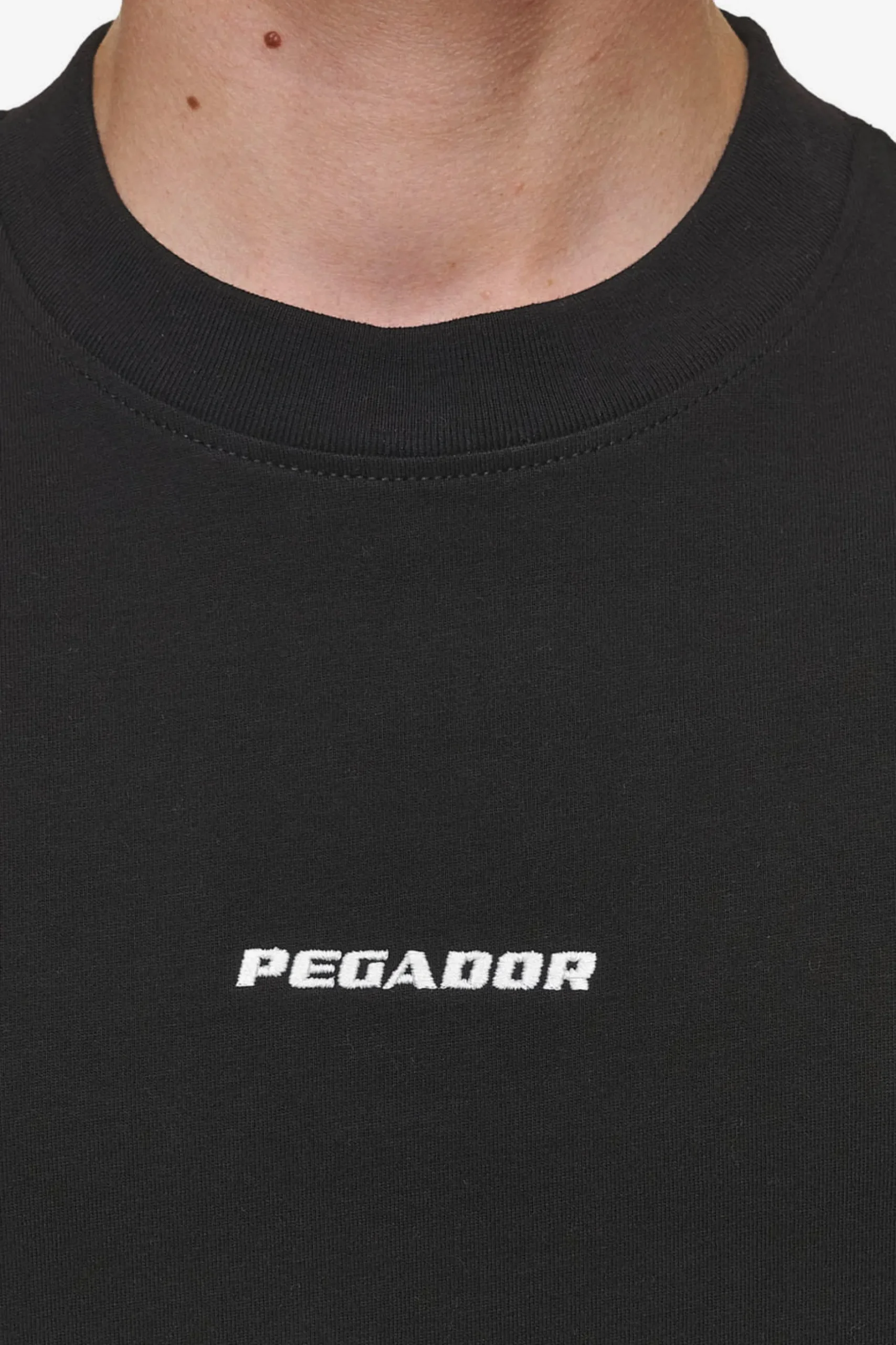 Pegador Logo Boxy Tee