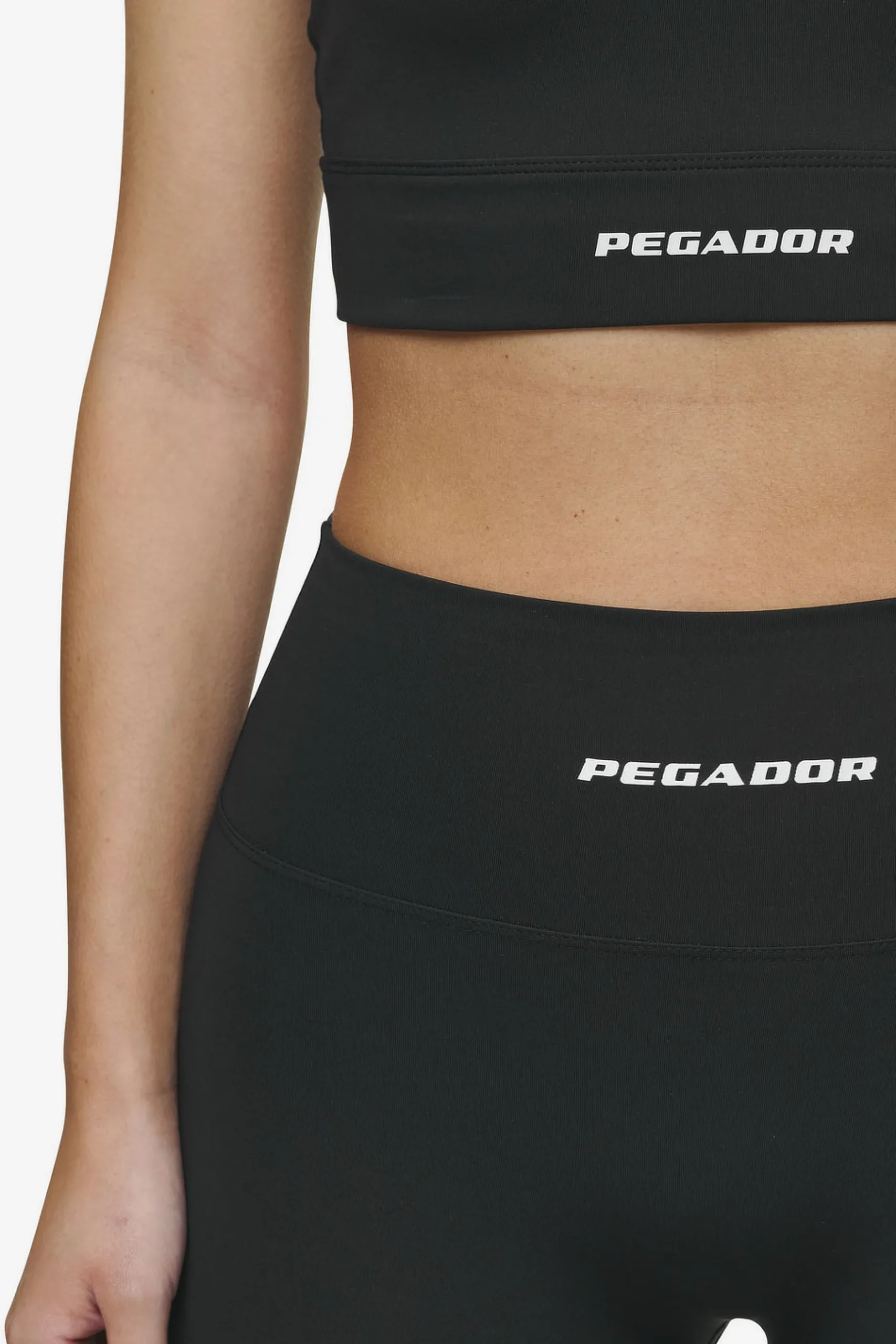 Pegador Lupita Biker Shorts White