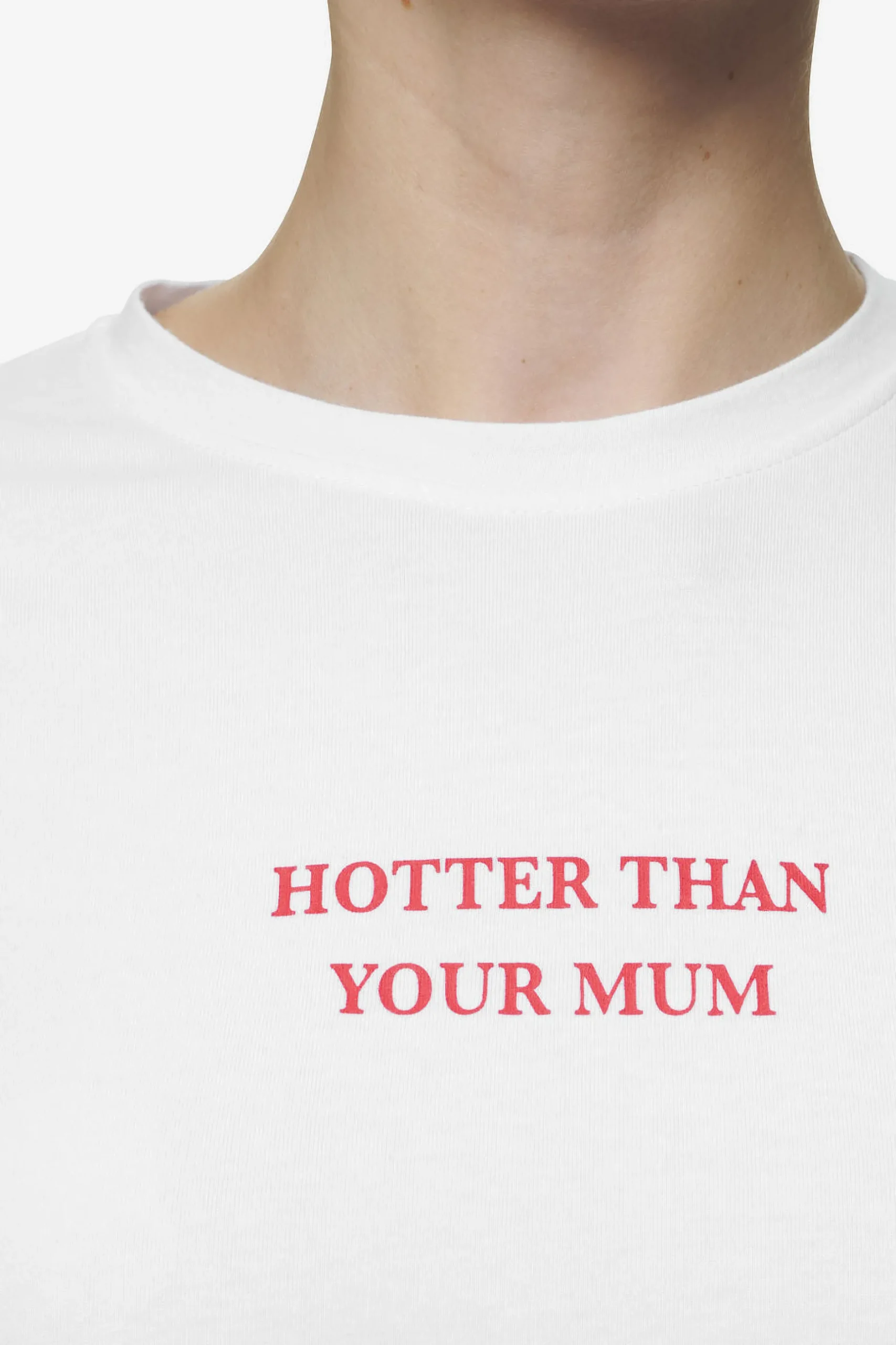 Pegador Reyna Cropped Baby Tee White