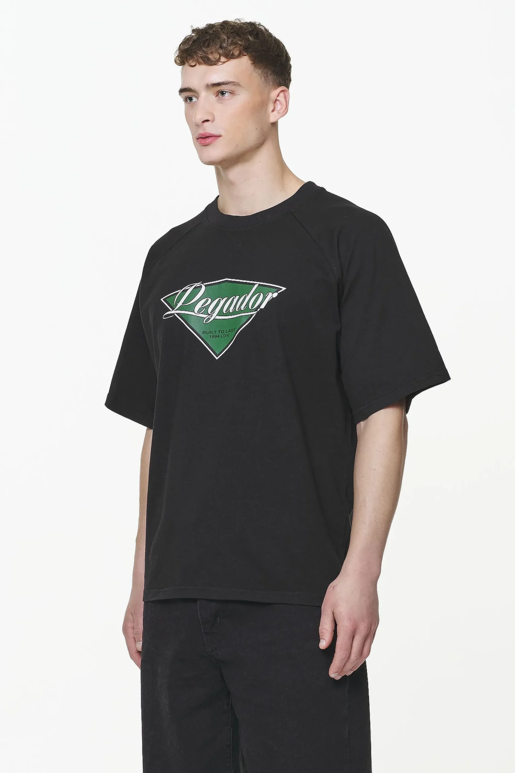 Pegador Trafford Raglan Boxy Tee Vintage Washed Onyx Black