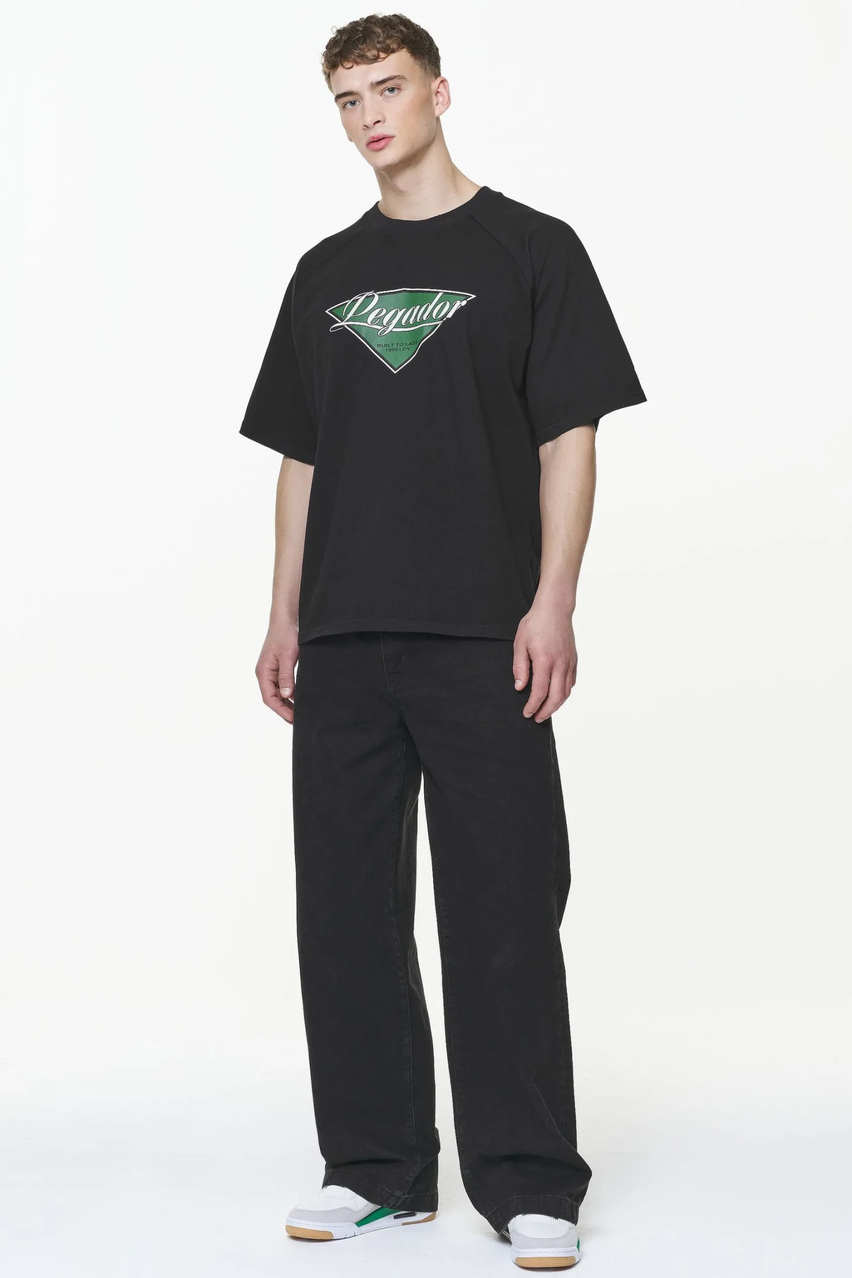 Pegador Trafford Raglan Boxy Tee Vintage Washed Onyx Black