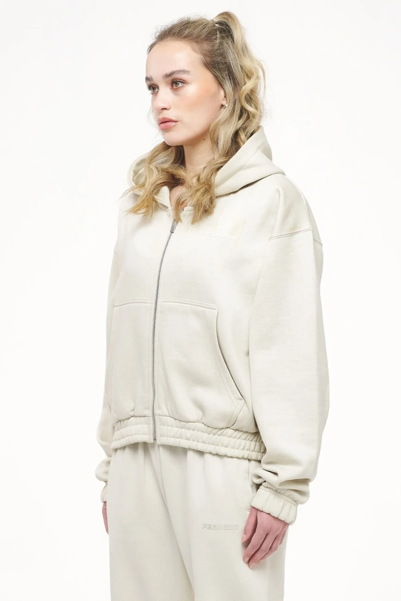 Pegador Valinda Cropped Zip Hoodie
